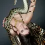 Женщина Змея